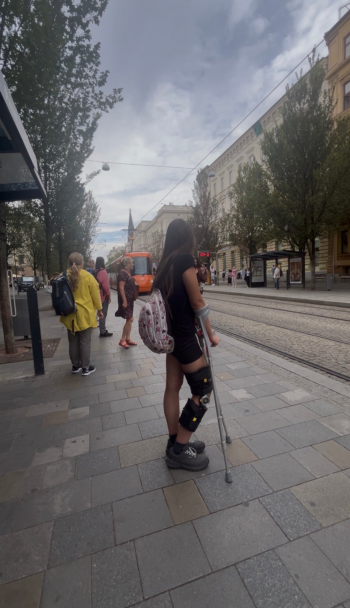 Girl knee injury tram station video