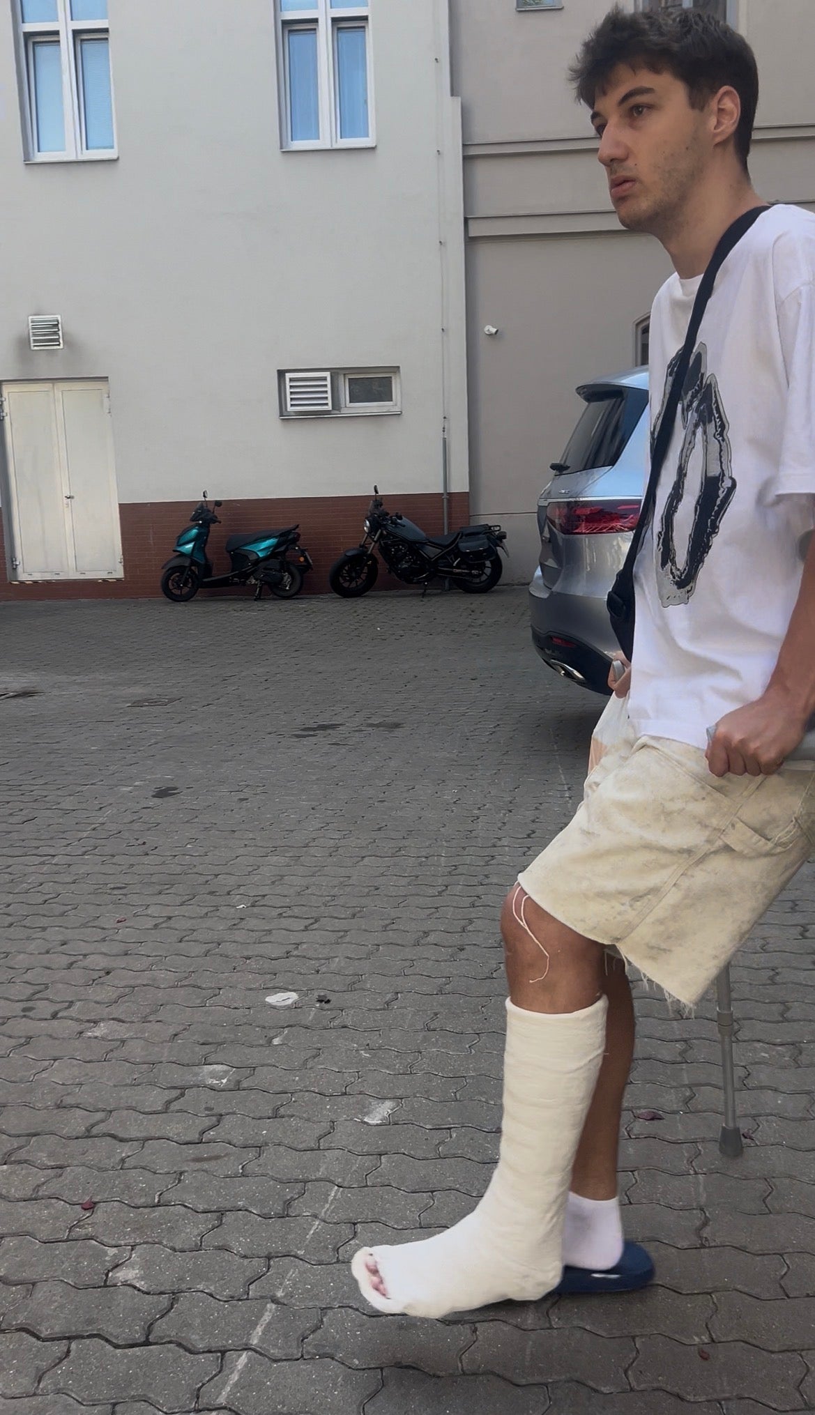 Guy slc hospital video
