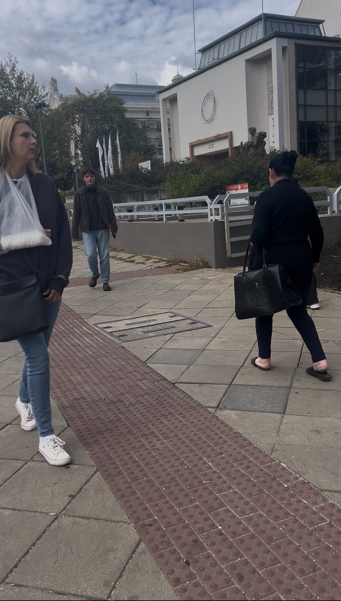 Safc street woman video