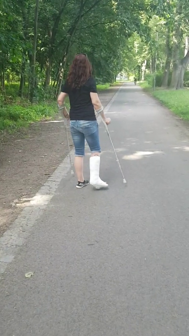 Woman slwc sighting 2 videos