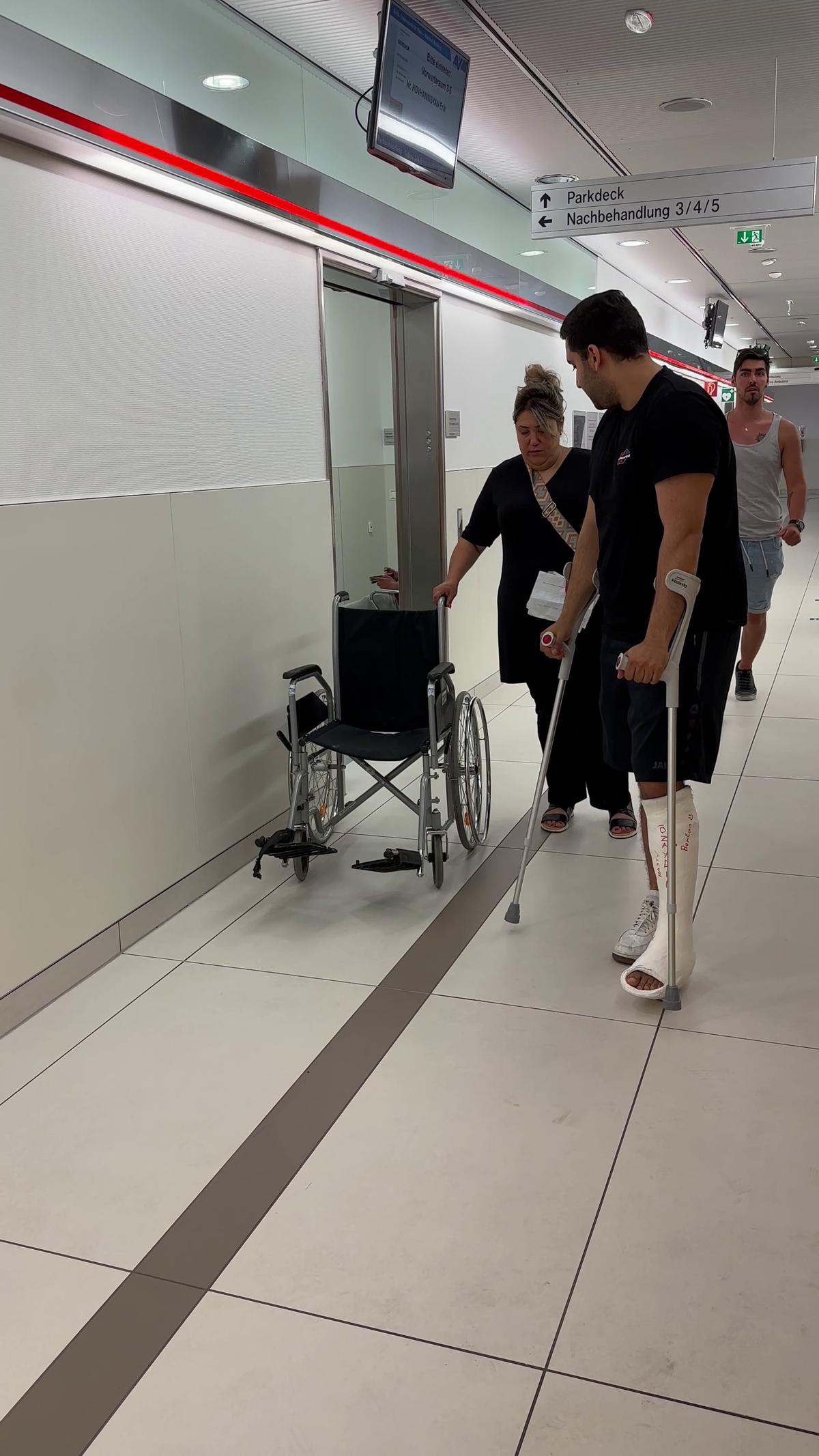 Slwc guy in hospital video